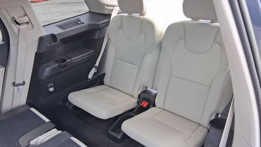 Volvo XC90 2.0 TDI B5 235 AWD Geartronic 8 - Start – 2022 – 121220 km – Hybride diesel – Boîte Automatique