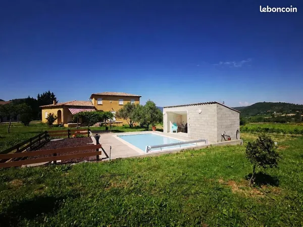Villa 7 pièces 160 m²
