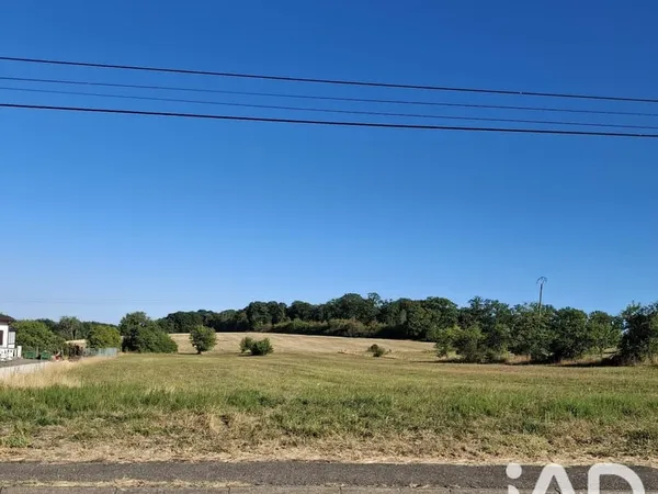 Terrain 4939 m²