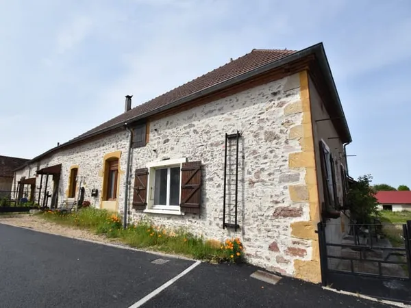 Maison à vendre 9 pièces LA CHAPELLE AU MANS (71)