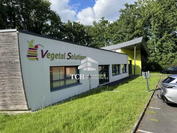 Bureaux 651 m²
