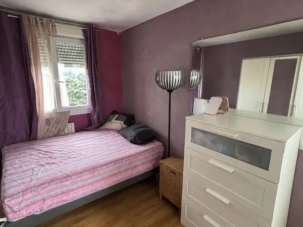 🏡 Une chambre avec son joli balcon cherche son/sa prochain(e) coloc 🌿☀️