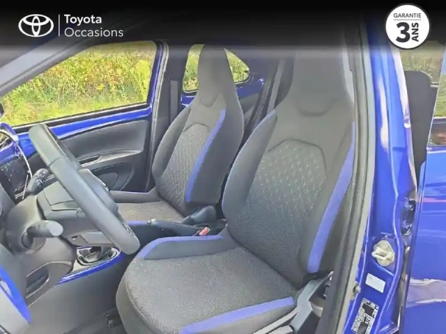 Toyota Aygo X 1.0 vvt-i 72ch design my24 — photo 11