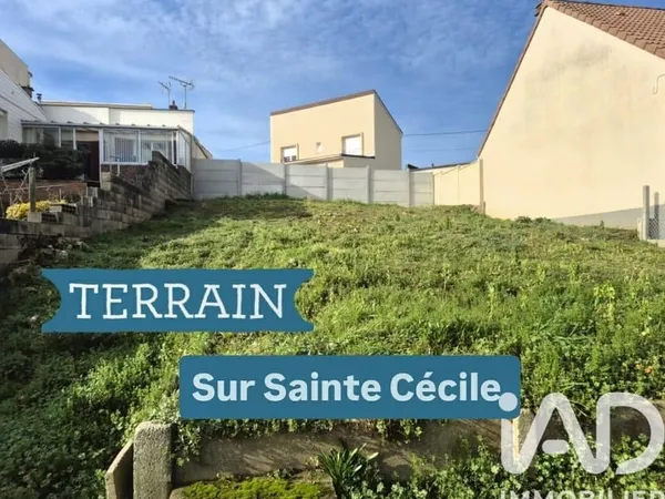 Terrain constructible 240 m²