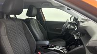 Peugeot 2008 1.2 PureTech 130ch S&S Roadtrip EAT8 — photo 15