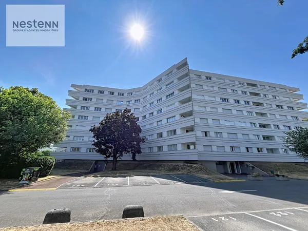 Appartement Olivet VAL - Résidence Le Concorde - T4 - 74.20 m2 - Balcon - Ascenseur - Parking privé