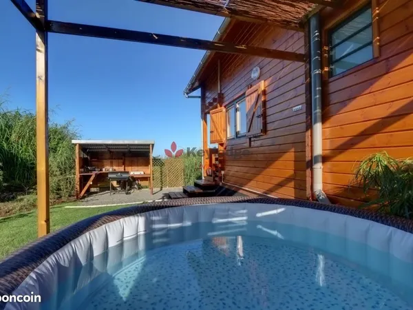 Chalet meublé 105 m² avec jacuzzi, vue mer - Les Avirons