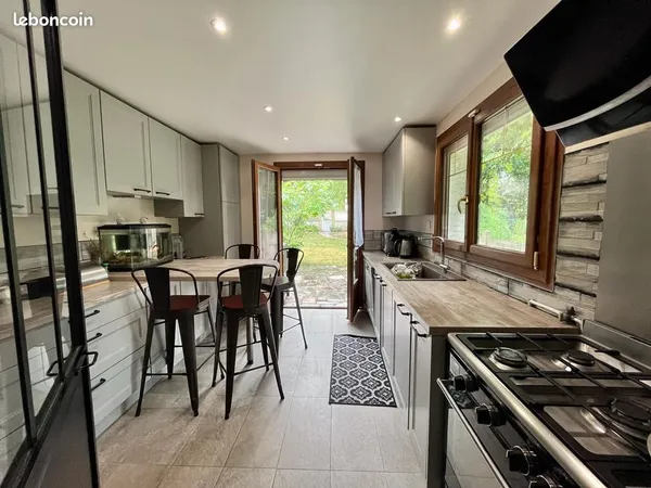 Maison individuelle 145 m² - Terrain 760 m² - Suite parentale - Sous-sol total - Calme absolu - Sain