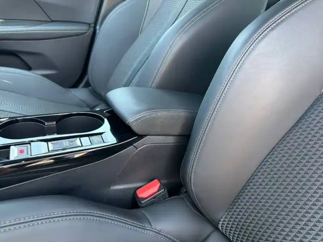 Peugeot 2008 electrique 136 ch — photo 19