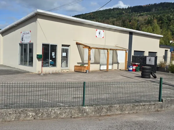 Local commercial 90 m²