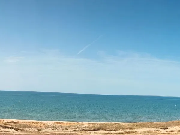 Appartement face mer à 40 m des plages...