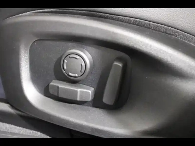 Jaguar I-Pace ev400 r-dynamic se awd — photo 10