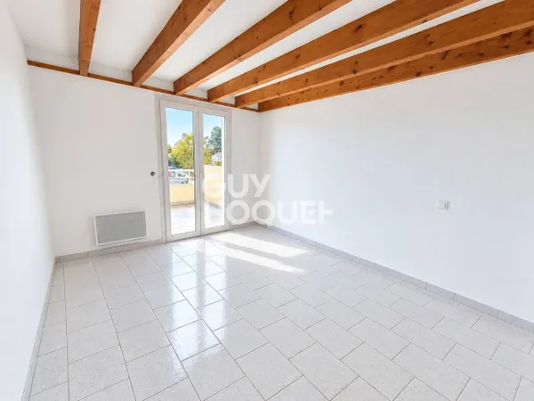 Appartement à louer de 3 pièces de 100 m²