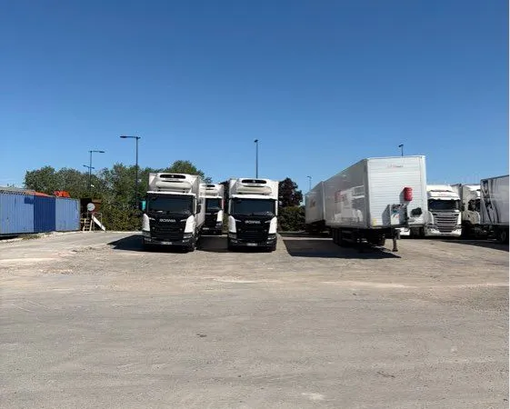 Location emplacement camion et poid lourd