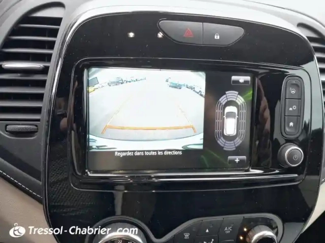 Renault Captur tce 150 fap edc initiale paris — photo 26