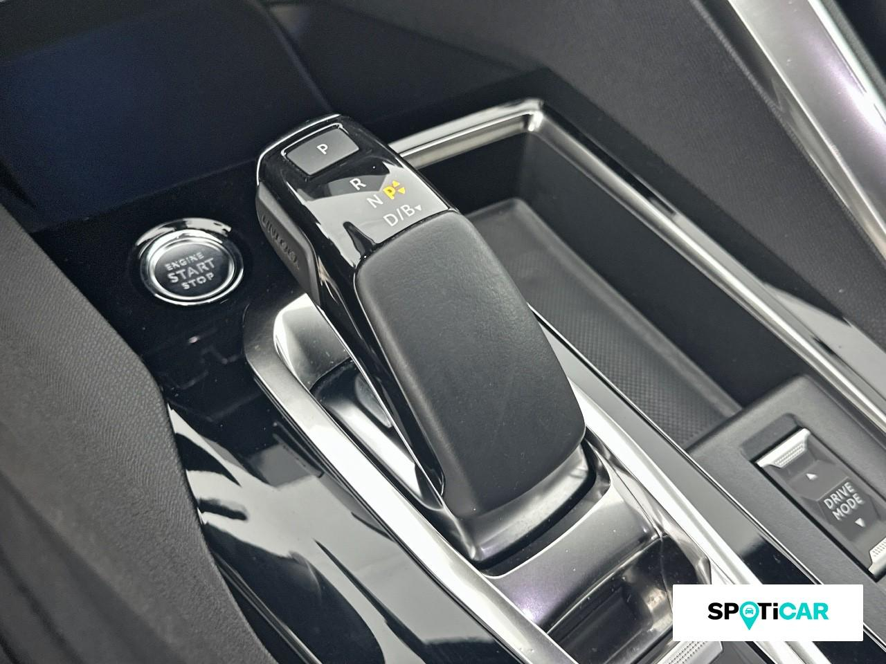 Peugeot 3008 gt hybrid 225 e-eat8 — photo 14