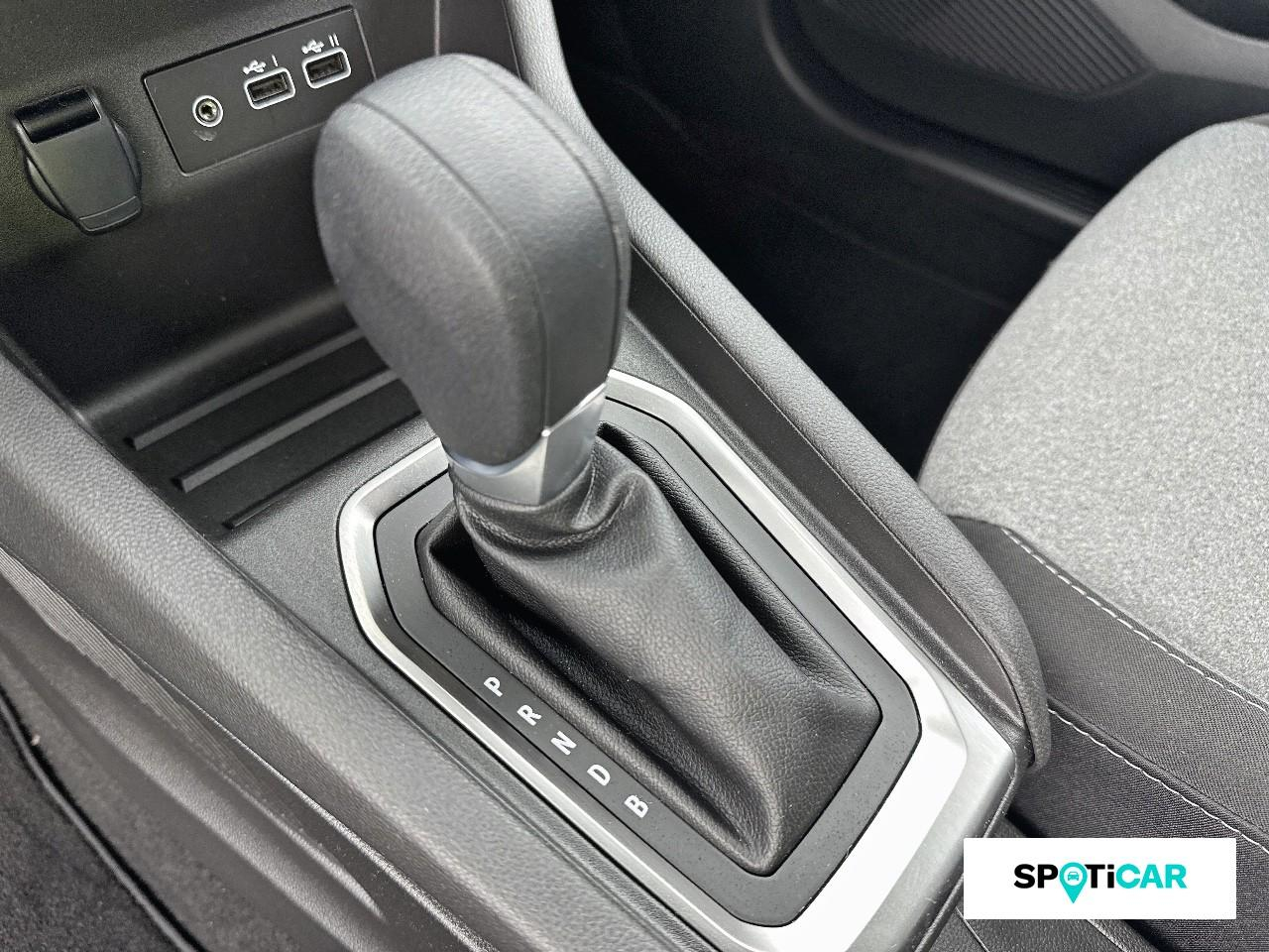 Renault Clio 1.6 e-tech 145ch full hybrid evolution - 24 — photo 14