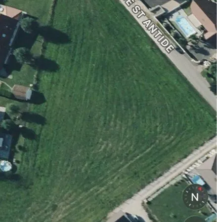 Terrain constructible 1 252 m² - Viabilisé et hors lotissement
