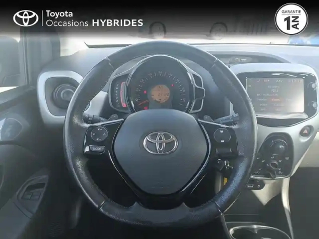 Toyota Aygo 1.0 vvt-i 69ch x-play x-shift 5p — photo 9