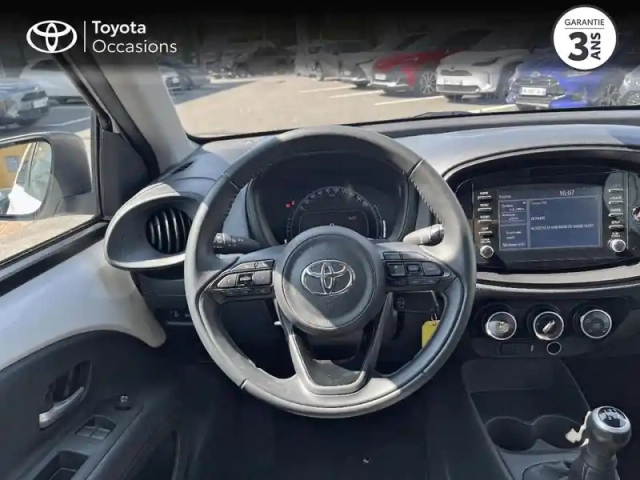 Toyota Aygo X 1.0 vvt-i 72ch dynamic — photo 9