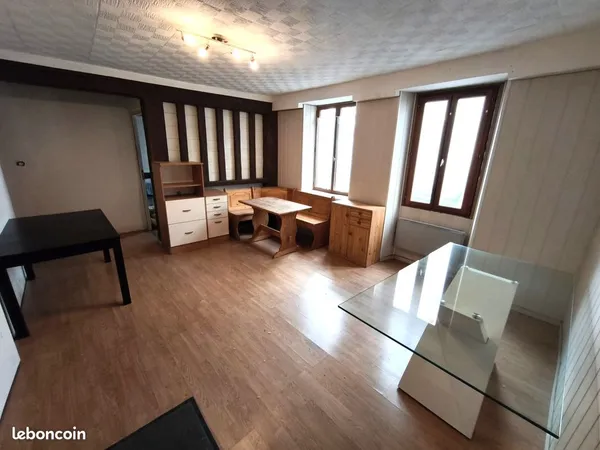 Appartement 3 pièces à rénover - ISSOU (78)