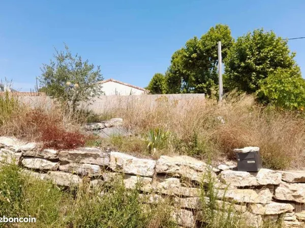 Terrain constructible a vendre