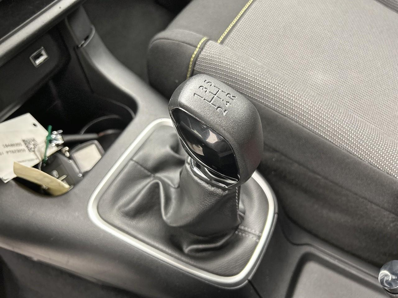 Citroën C3 puretech 83 s&s bvm5 shine — photo 17