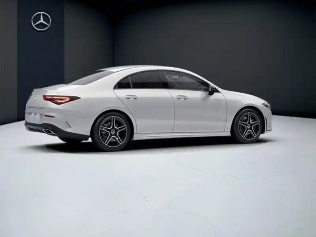 Mercedes Cla 200 d coupé amg line — photo 20