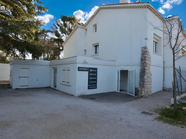 Bureaux 80 m² MARSEILLE 12 EME