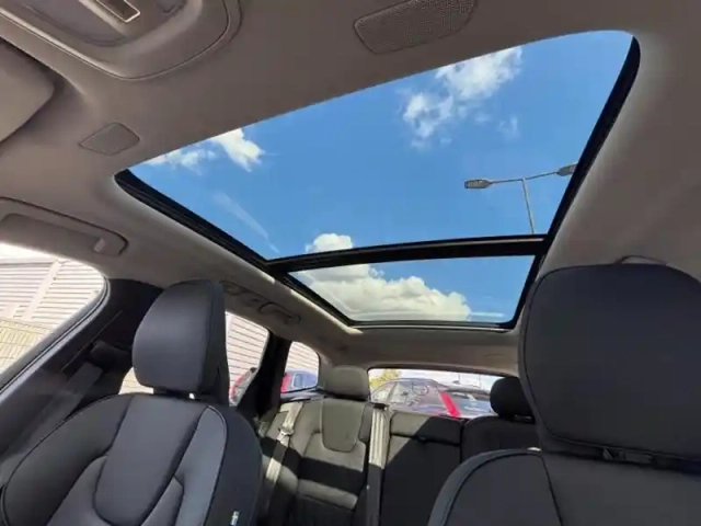 Volvo Xc60 t6 hybride rechargeable 350ch ultra style dark geartronic 8 awd — photo 7