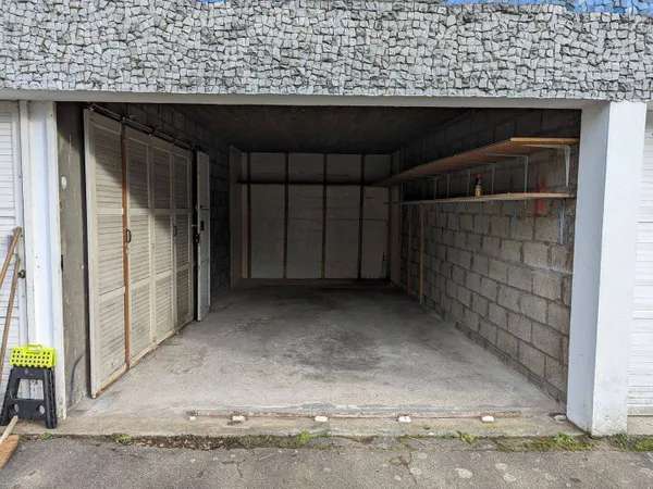 Parking 20 m²