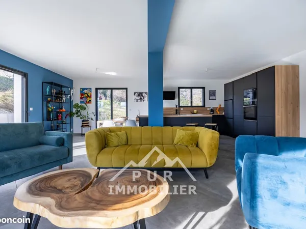 Maison 4 pièces 131 m²