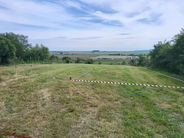 Vend terrain constructible, 1215m2-HENNEMONT