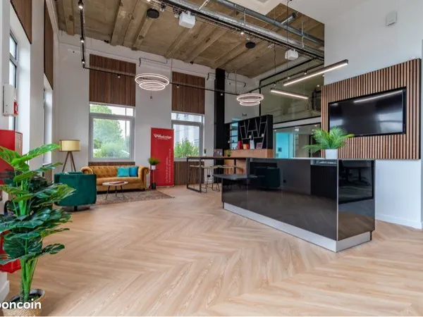 BUREAUX NEUFS DE 430m2 équipes et meublés
