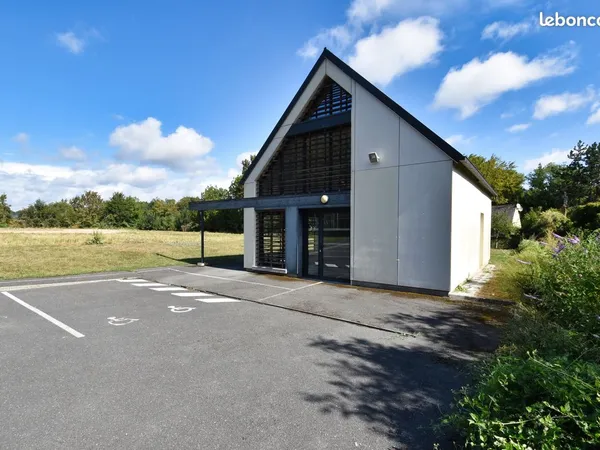 CROUY-SAINT-PIERRE, Pavillon d'architecte :