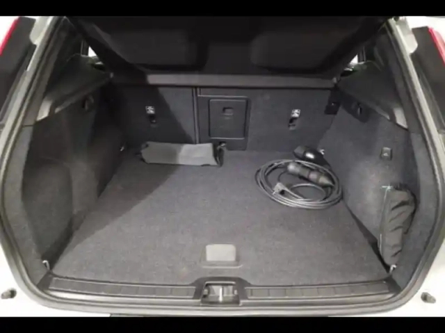 Volvo Xc40 t4 recharge 129 + 82ch plus dct 7 — photo 6