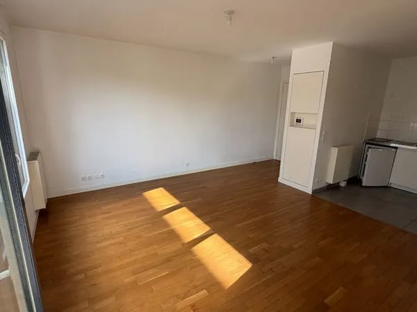 Montmorency 2 pièces 42 m2 avec balcon