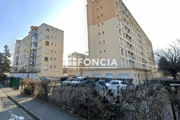 Appartement 5 pièces 80 m²