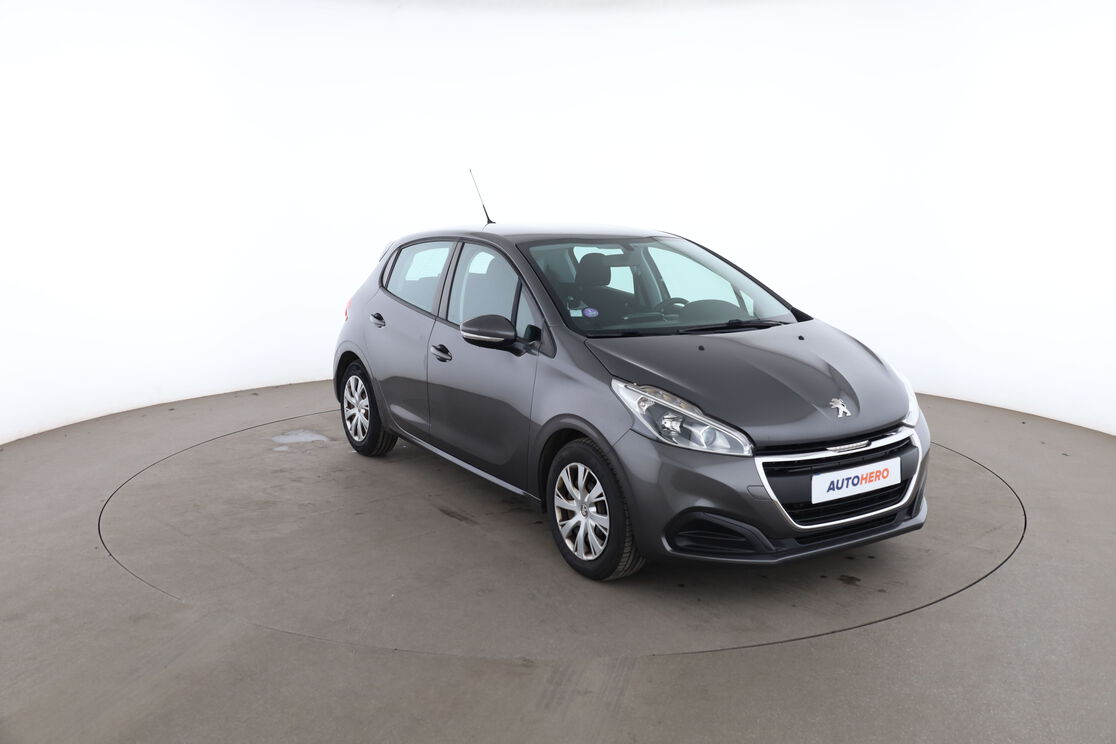 Peugeot 208 1.2 PureTech Active ETG5 — photo 7