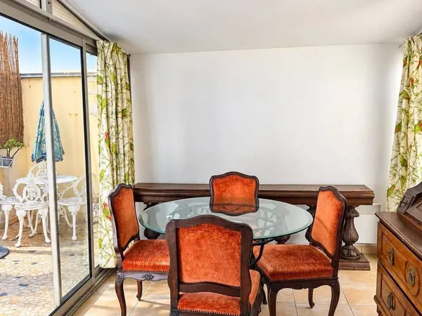 Studio 1 pièce 28 m²
