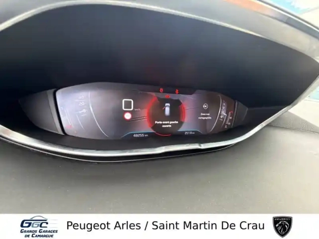 Peugeot 3008 puretech 130ch s&amp;s bvm6 — photo 17
