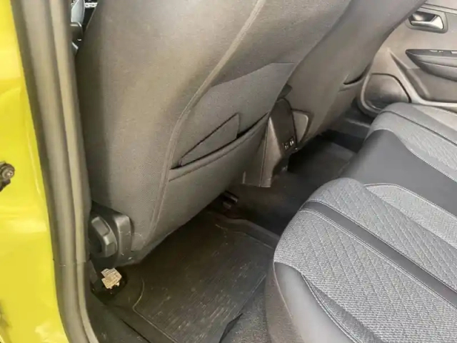 Peugeot 208 puretech 100 s&amp;s bvm6 — photo 10
