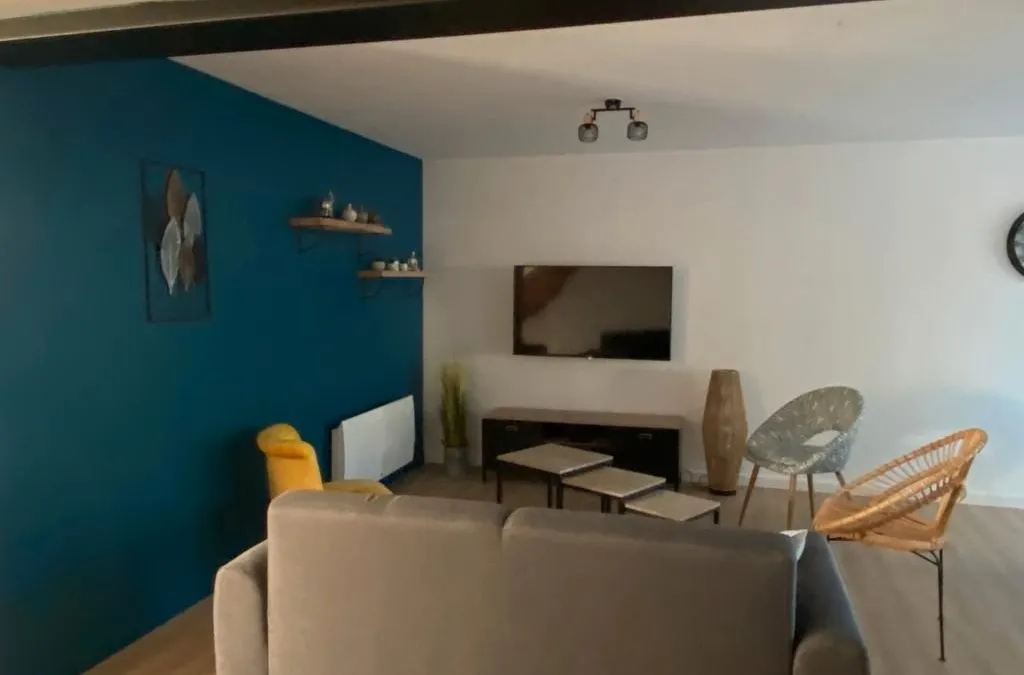 Photo 1