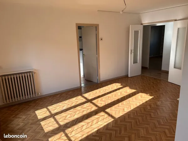 Appartement F3 66 m2 non meublé rénové à Villers-Lès-Nancy