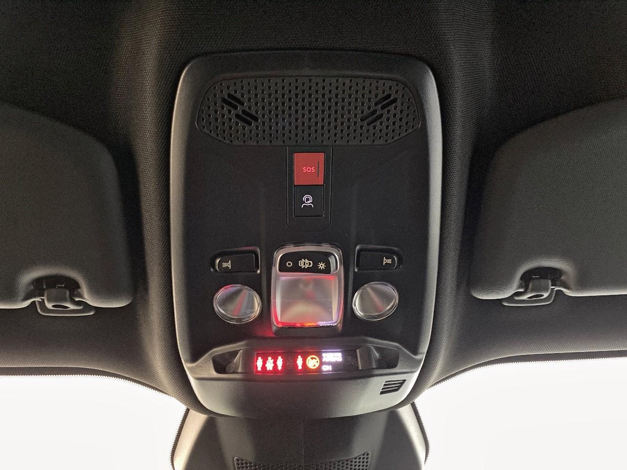 Peugeot 2008 hybrid 145 ch e-dcs6 allure — photo 19