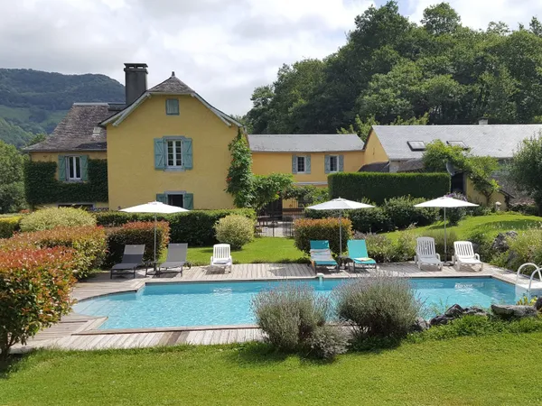 Maison 13 pièces 437 m²