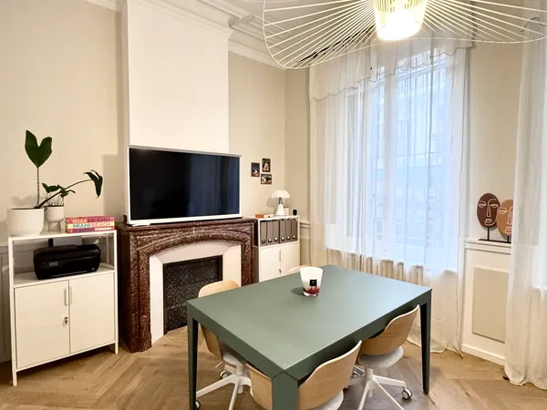 BURAUX PROFESSIONNELS À LOUER, NARBONNE CENTRE-VILLE, SECTEUR QUAI VALLIÈRE
