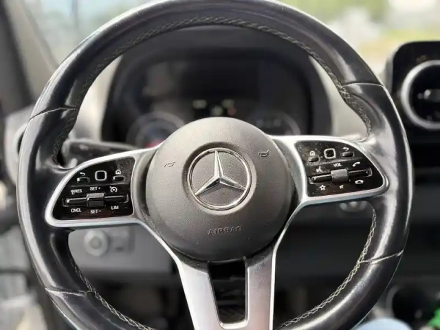 Mercedes Sprinter fgn 215 cdi 39 3.0t fwd — photo 13