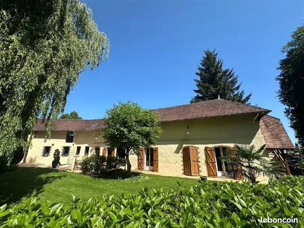 Propriété 7 pièces 172 m²