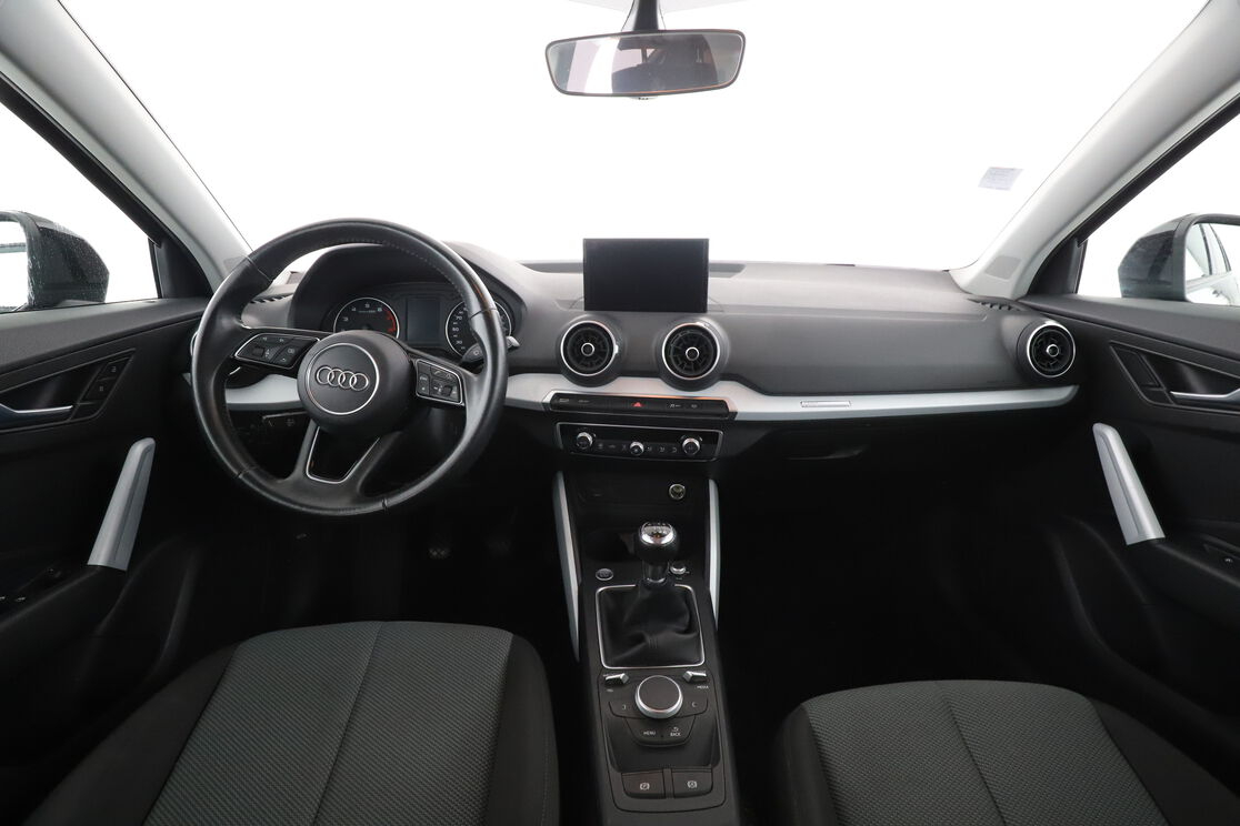 Audi Q2 30 TFSI Design — photo 11